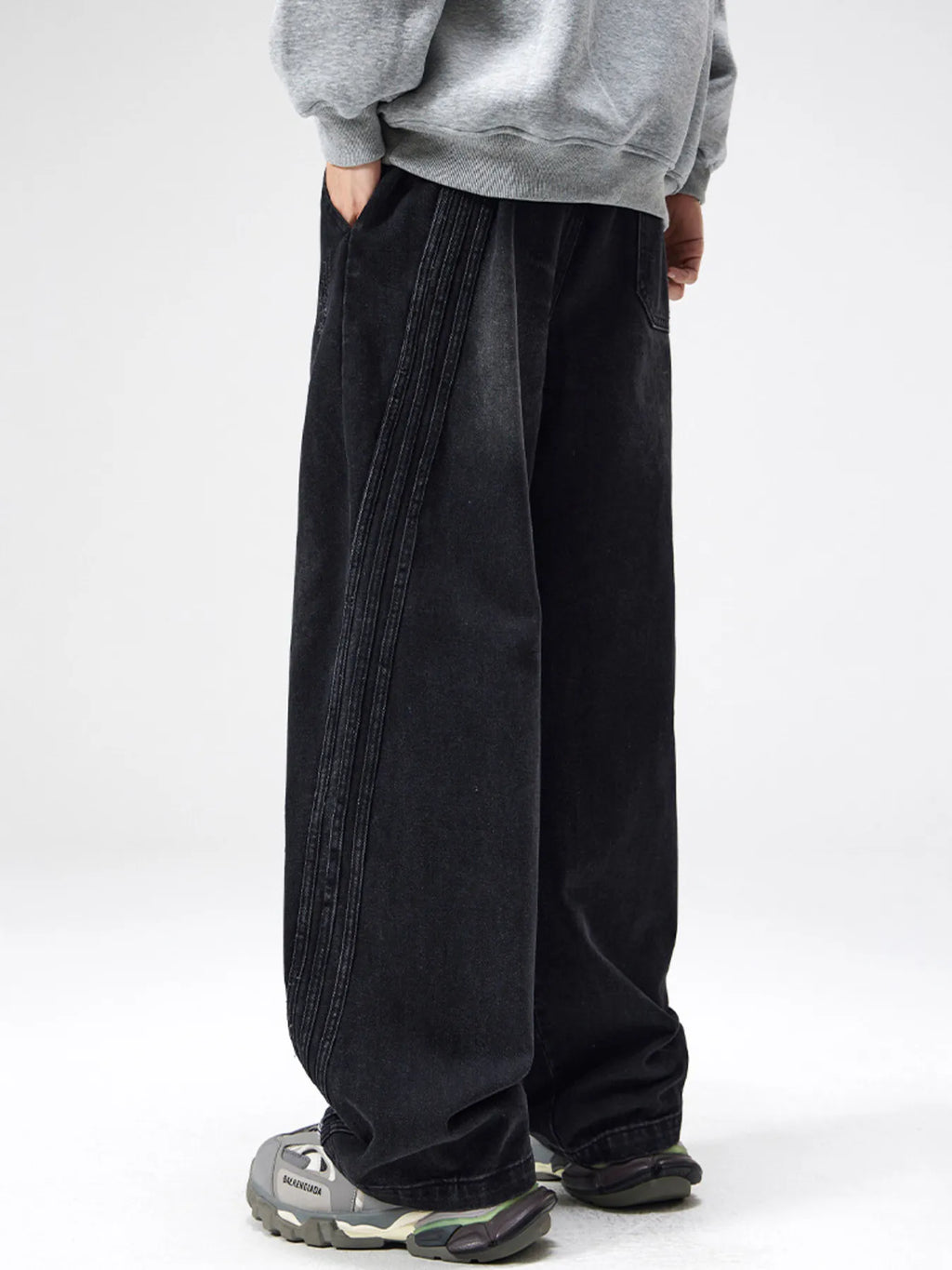 d82a5aec6021456dbc2f1ce38f867415-Max-Origin