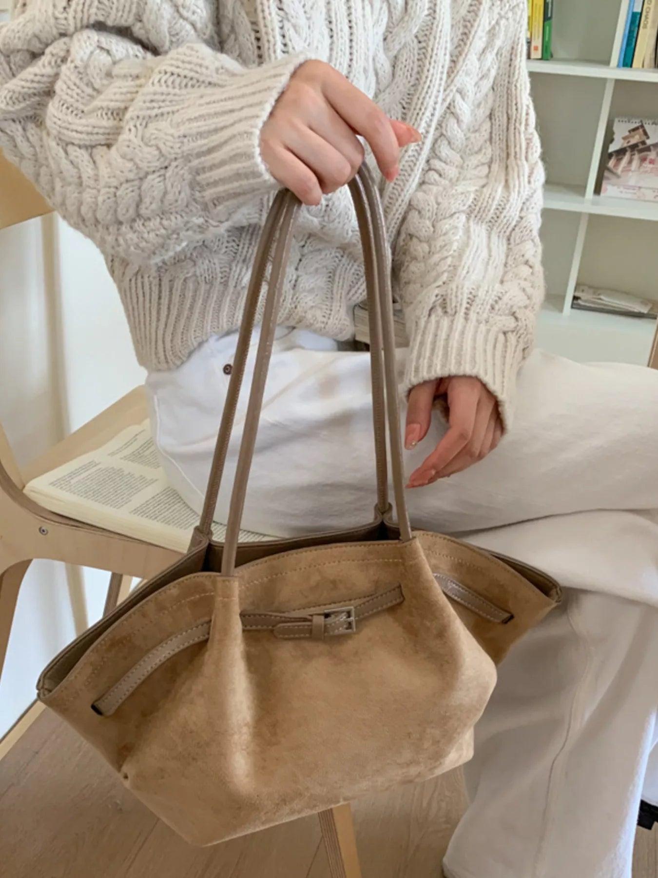 e14fea563f4c4987b4b1d1c58e1fe9b7-Max-Origin